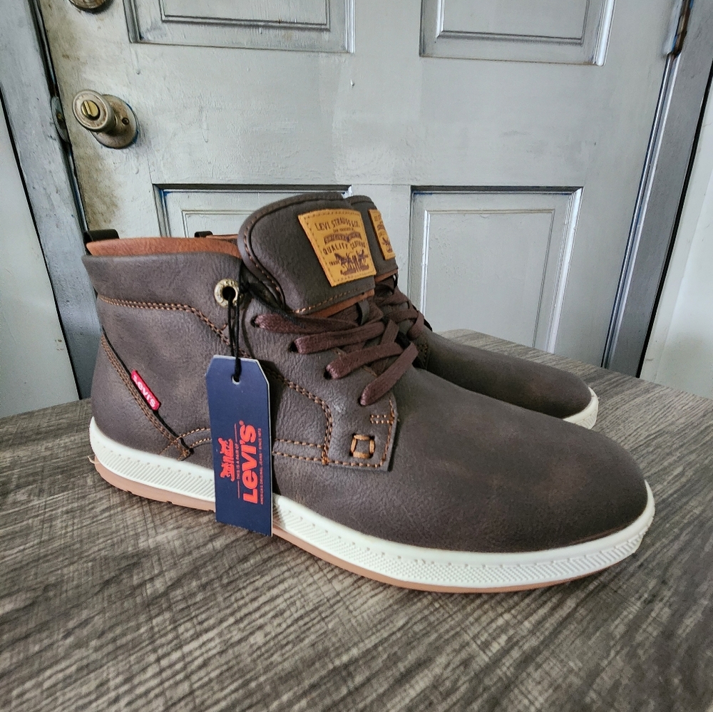 Men's Levi's High Top Boot